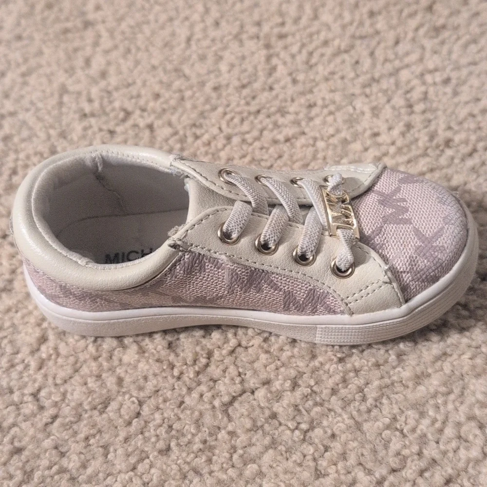 Michael Kors Pull On Logo Sneakers Size Toddler Size 7